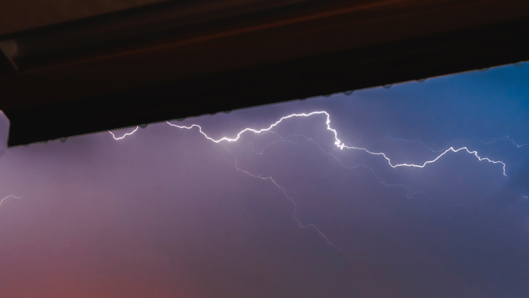 雷電
